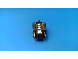 Передний датчик открытия / закрытия двери (крыло)