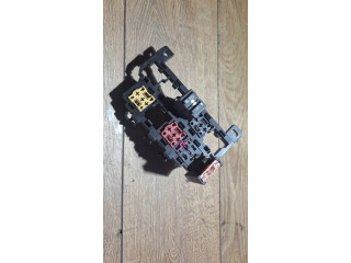 Блок предохранителей  4f0937503   Audi A6 S6 C6 4F    