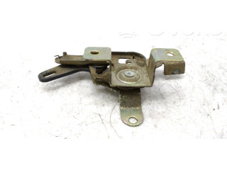 Замок багажника     Nissan Titan  -  года