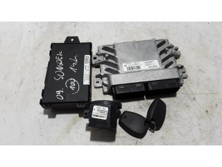 Řídící jednotka 8200296328, 8200826300 Dacia Sandero 2009