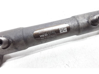 Топливная рампа 30777554, 30777576 Volvo XC90