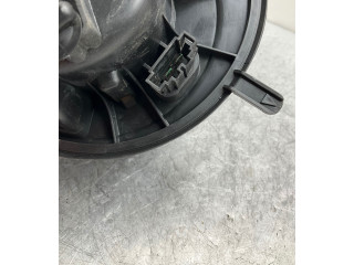 Вентилятор печки Volkswagen Caddy