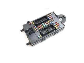   Pojistková skříňka 32209198, 32209198   Volvo V60 2019