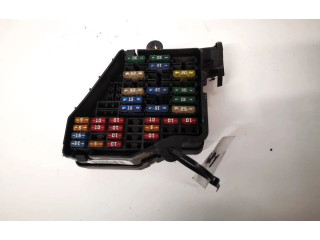 Блок предохранителей Skoda Superb B5 (3U)