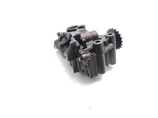 Čerpadlo oleje 8200345633, 150157688R Opel Vivaro M9R780