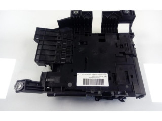 Pojistková skříňka 7P0937548F Volkswagen Touareg II 2014