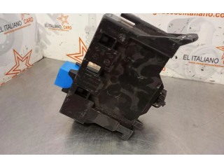 Pojistková skříňka 284B69541R Renault Clio II 2021