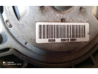 Комплект радиатора    Peugeot 208