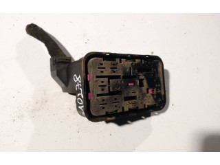 Блок предохранителей  1k0937700, 1K0937700   Audi A3 S3 8P    