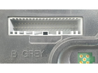 Блок предохранителей 284B15364R Ford Fiesta