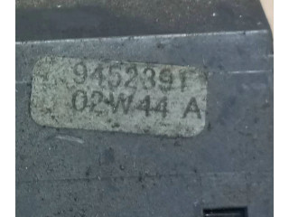 Ручка стеклоочистителей 9452391, 02W14A Volvo XC90