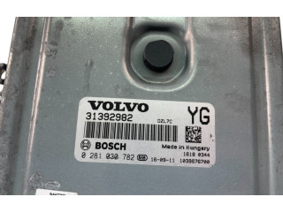 Блок управления двигателем Блок управления 31392982, 0281030782   Volvo V70