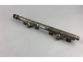 Топливная рампа 05E133320B Volkswagen Golf VIII