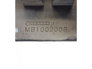 Блок предохранителей 82241SC060, MB100200B Subaru Forester SH