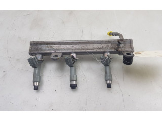 Vstřikovací lišta 1611551580, 1611551580 Peugeot 108 1KRFE(CFB)