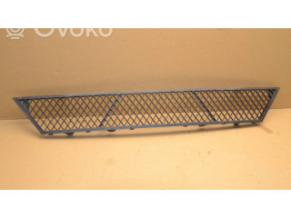 Нижняя решётка (из трех частей) BMW 5 GT F07 2010-2017 года 7200729, 1146095