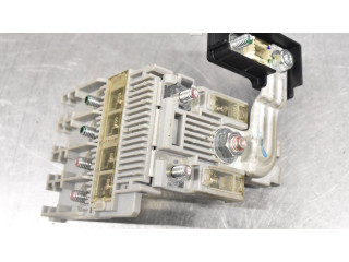 Блок предохранителей    Mitsubishi Outlander    