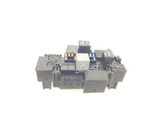 Блок предохранителей A2229063202 Mercedes-Benz C W204