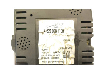 Přístrojová deska Mercedes-Benz Vito Viano W639 2011 A6399001100, 402941003