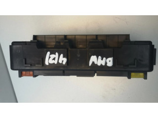 Pojistková skříňka 9389068 BMW 4 F36 Gran coupe 2016