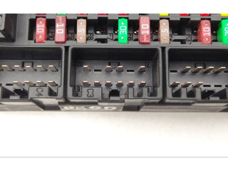 Блок предохранителей GW9314N030AC Jaguar XJ X351