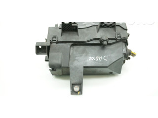 Блок предохранителей GX73-14A076-AA, GX73-14A076-AA Jaguar XE