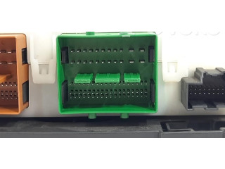 Блок предохранителей NB2161007040001 Ford Galaxy