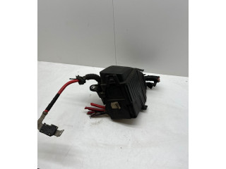 Блок предохранителей 2232048, K067R Volvo S60