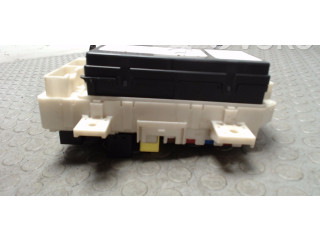 Блок предохранителей MN108319 Mitsubishi Colt