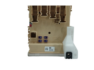 Pojistková skříňka Řídící jednotka BSM 8273042811 Toyota RAV 4 (XA40) 2017