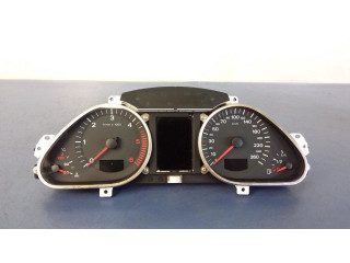 Přístrojová deska Audi A6 Allroad C5 2005 4F0920900