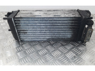 Интеркулер  13128926   Citroen C4 I Picasso 1.6