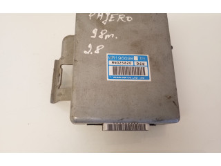 Блок управления коробкой передач MR196698, MN025820 Mitsubishi Pajero
