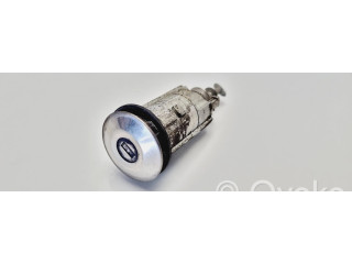 Комплект блоков управления MR951770, MM0038001 Mitsubishi Colt