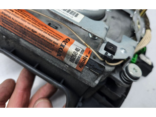 Подушка безопасности водителя 8626845   Volvo V70