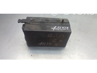 Pojistková skříňka KIA Carnival 2002