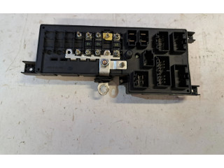 Блок предохранителей 30728008, 518828108    Volvo XC90   