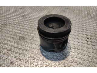 Píst 03L107065AG   Volkswagen Crafter  pro naftový motor 2.0  