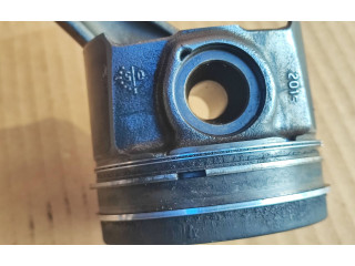 Píst 9812818680 Ford Mondeo MK V T7CN