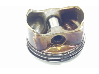 Píst 7562451, 11257562451 BMW 1 E81 E87