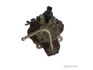 Топливный насос Opel Combo C 2001 - 2011 года