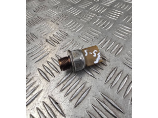 Vstřikovací lišta 03N906054C Audi A8 S8 D5 CZA