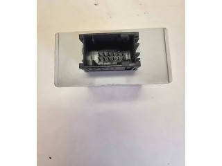 Блок управления 61358376506   BMW X3 E83