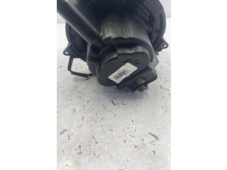 Вентилятор печки 272101005R Renault Captur