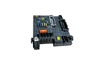 Блок предохранителей 8676391, 12217799 Volvo XC90