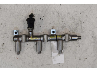 Топливная рампа Fiat 500X для двигателя 51282151