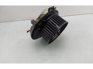 Вентилятор печки 5WB819015, 5Q11819021H Skoda Karoq