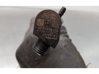 Vstřikovač 25183186, 28264951 Opel Antara Z22D1
