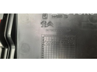 Блок предохранителей  9678633380   Peugeot Partner III    