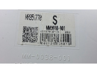 Přístrojová deska Mitsubishi Colt 2007 MR951770, MM0038001